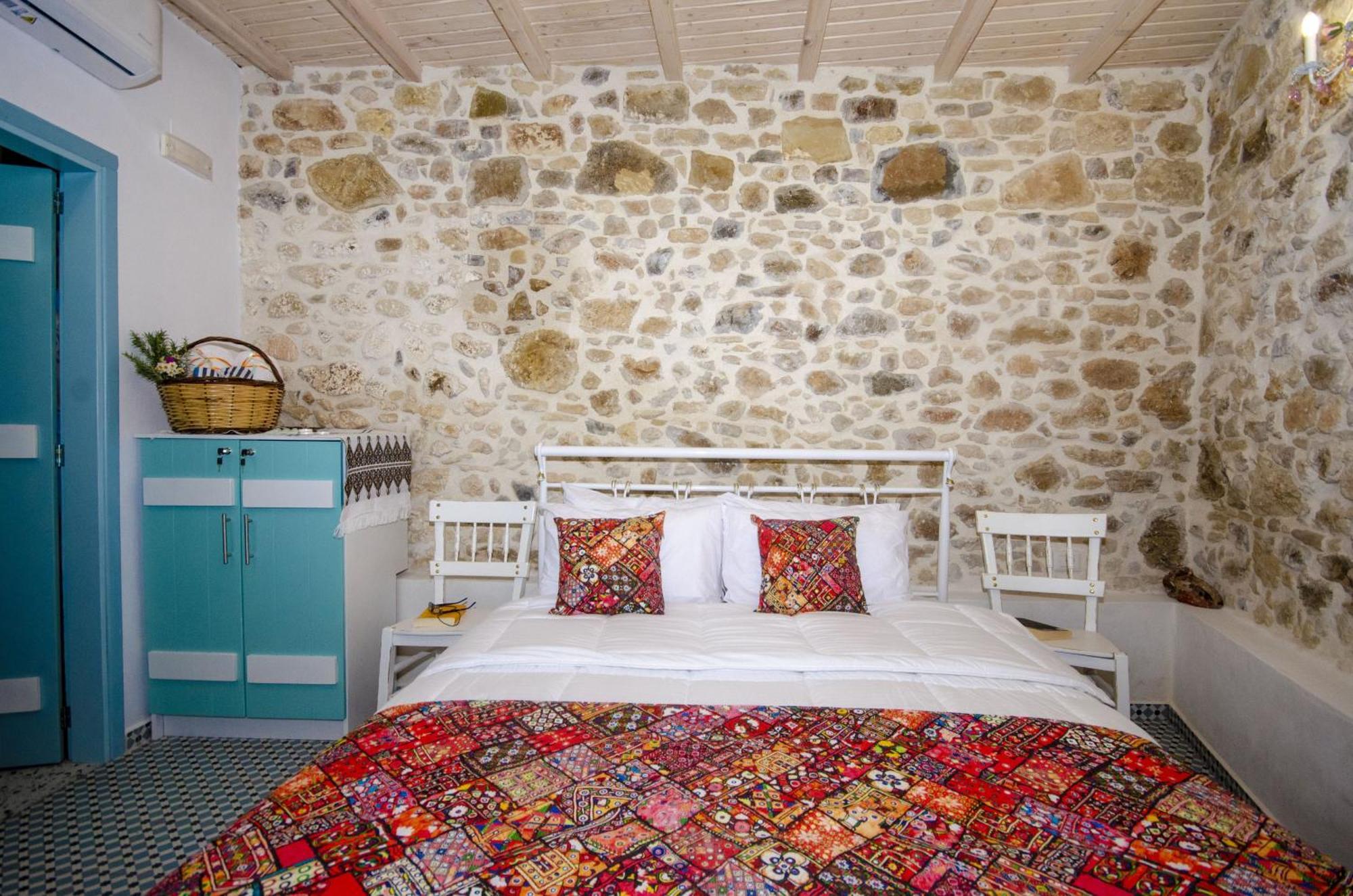 Trigono Traditional House Kalivianí エクステリア 写真